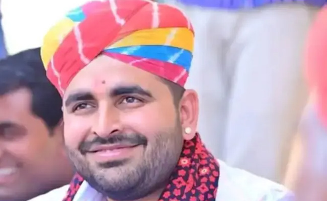 FIR against Rajasthan MLA Ravindra Singh Bhati for threatening folk singer
